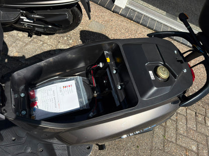 2 x Sym Fiddle II | 2021 | 4.085 en 4603 km |